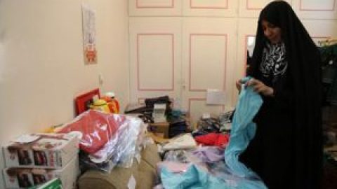 اقدام جالب یک خانم مسجدی برای فروش کالای ایرانی